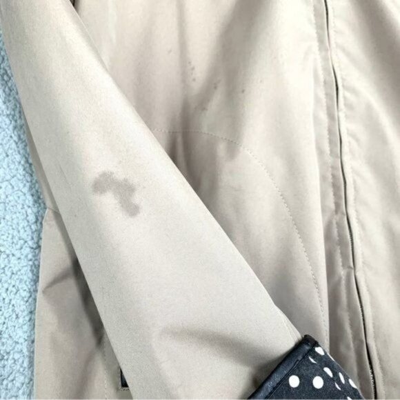 Thermal Slicks Waterproof Rain Jacket w/Polka Dot Lining - Beige/B&W Size Medium - Picture 7 of 7